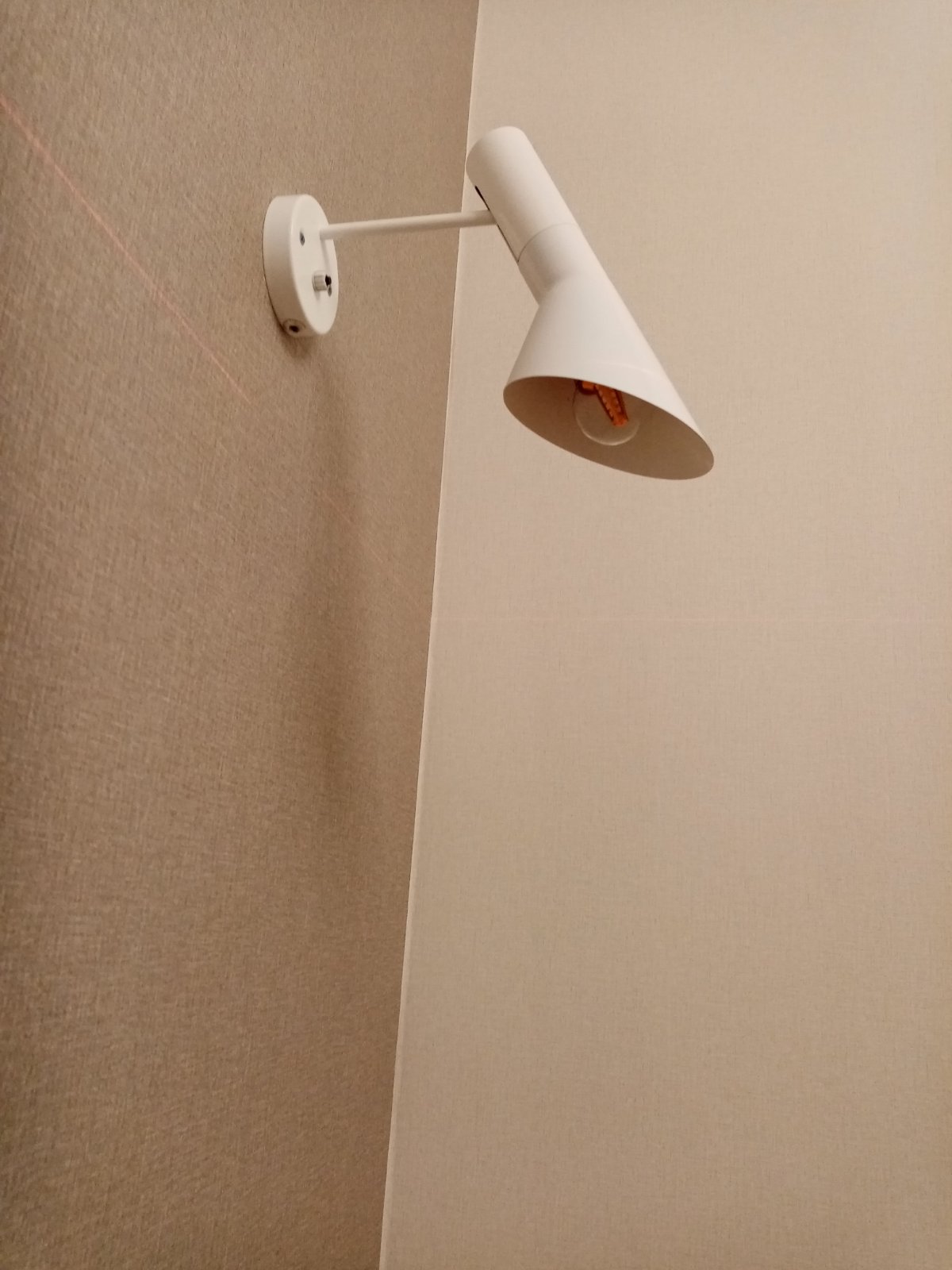 бра,повесить,Минск, электромонтаж 